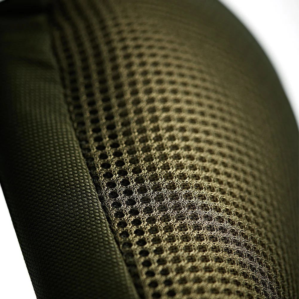 Trakker Levelite Compact Fishing Chair 5 Trakker Levelite Compact Fishing Chair - Image 3