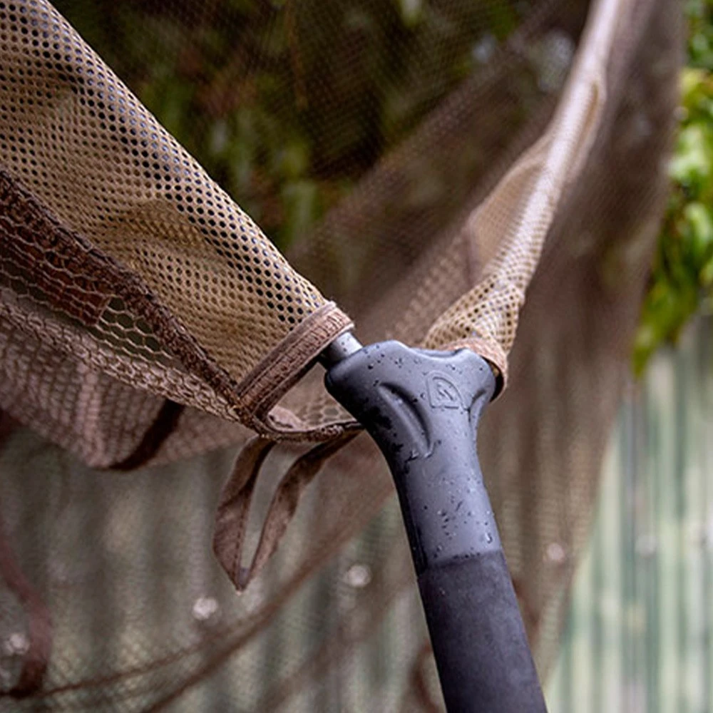 Trakker Sanctuary T8 Landing Net 10 Trakker Sanctuary T8 Landing Net - Image 8