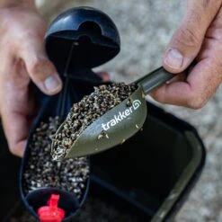 Trakker Bait Scoop Set -TRAKKER Store trakker bait scoop set 9 1