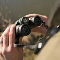 Trakker Optics 10x42 Binoculars -TRAKKER Store trakker bino3